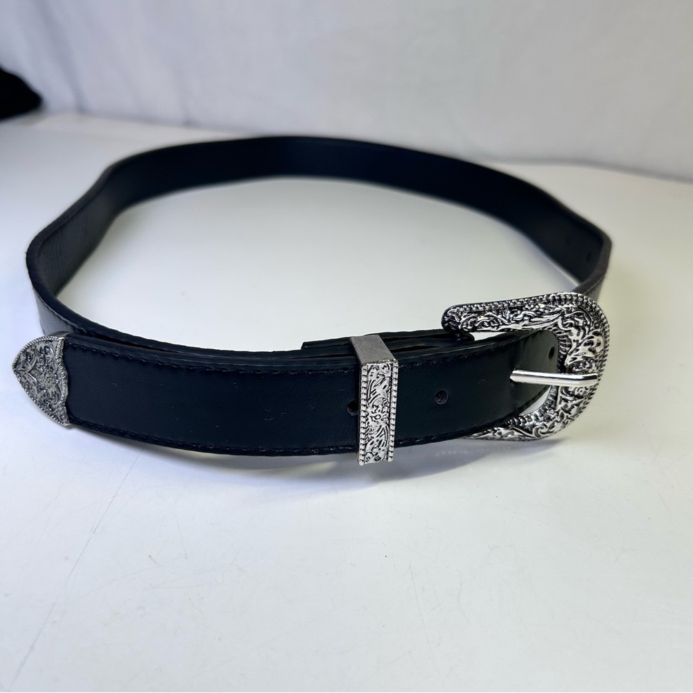 NWOT Black PU Leather Western Belt, Silver Tone Buckle stamped floral design M/L - Picture 7 of 10